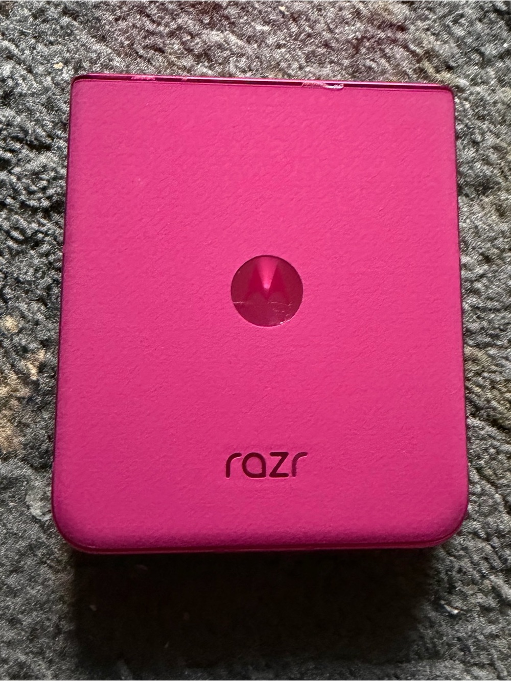 Motorola Razr plus 2024 unlocked hot Pink Foldable with Dual Rear Cameras - Picture 9 of 12